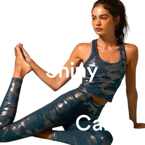 Beyond Yoga Pants - BEYOND YOGA FIRST CLASS SHINY CAMO OLYMPUS TANK & LEGGINGS SET SIZE XS